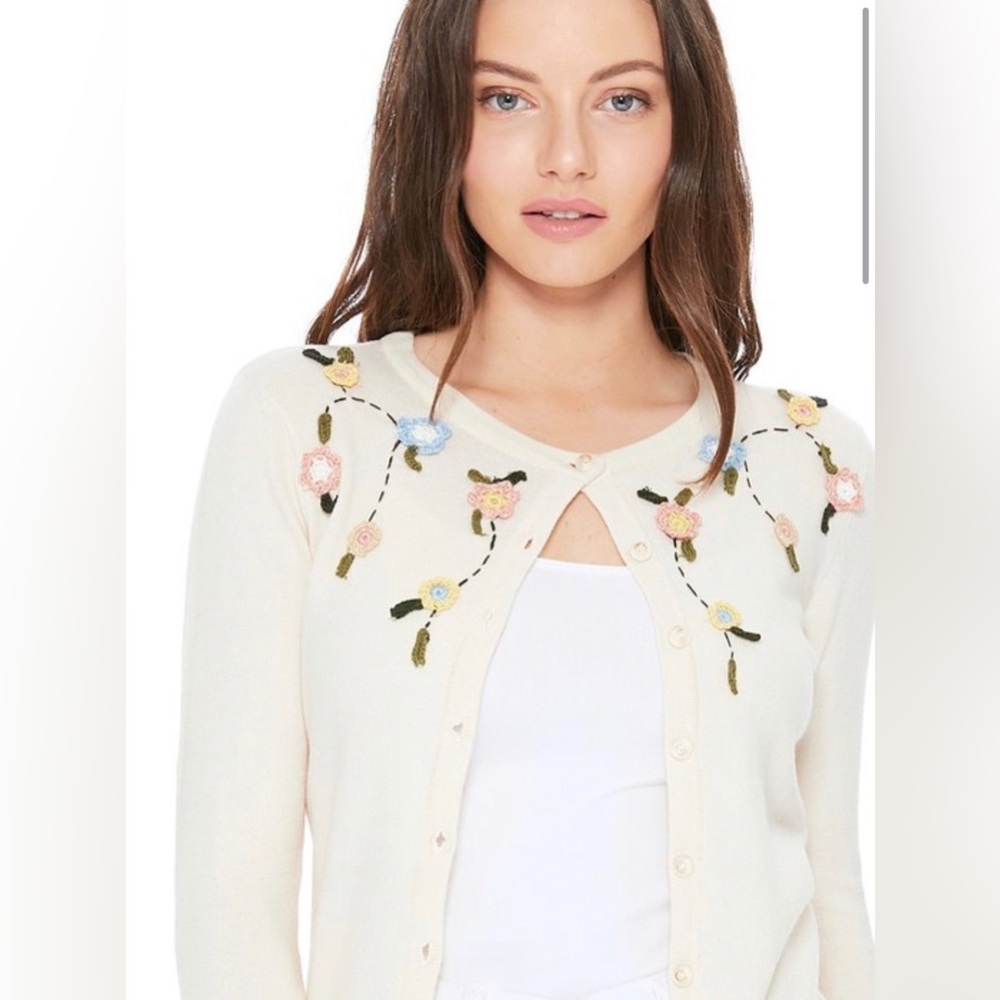 NWT! Floral O’Hara Cream Cardigan
